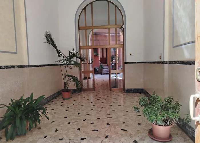 Emma And Livia's Vatican 2 Appartement *